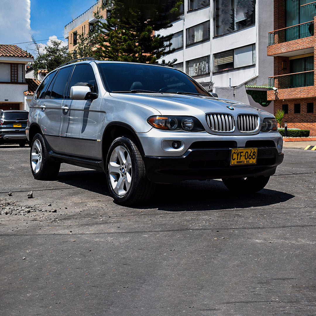 BMW X5 4.4i 2005