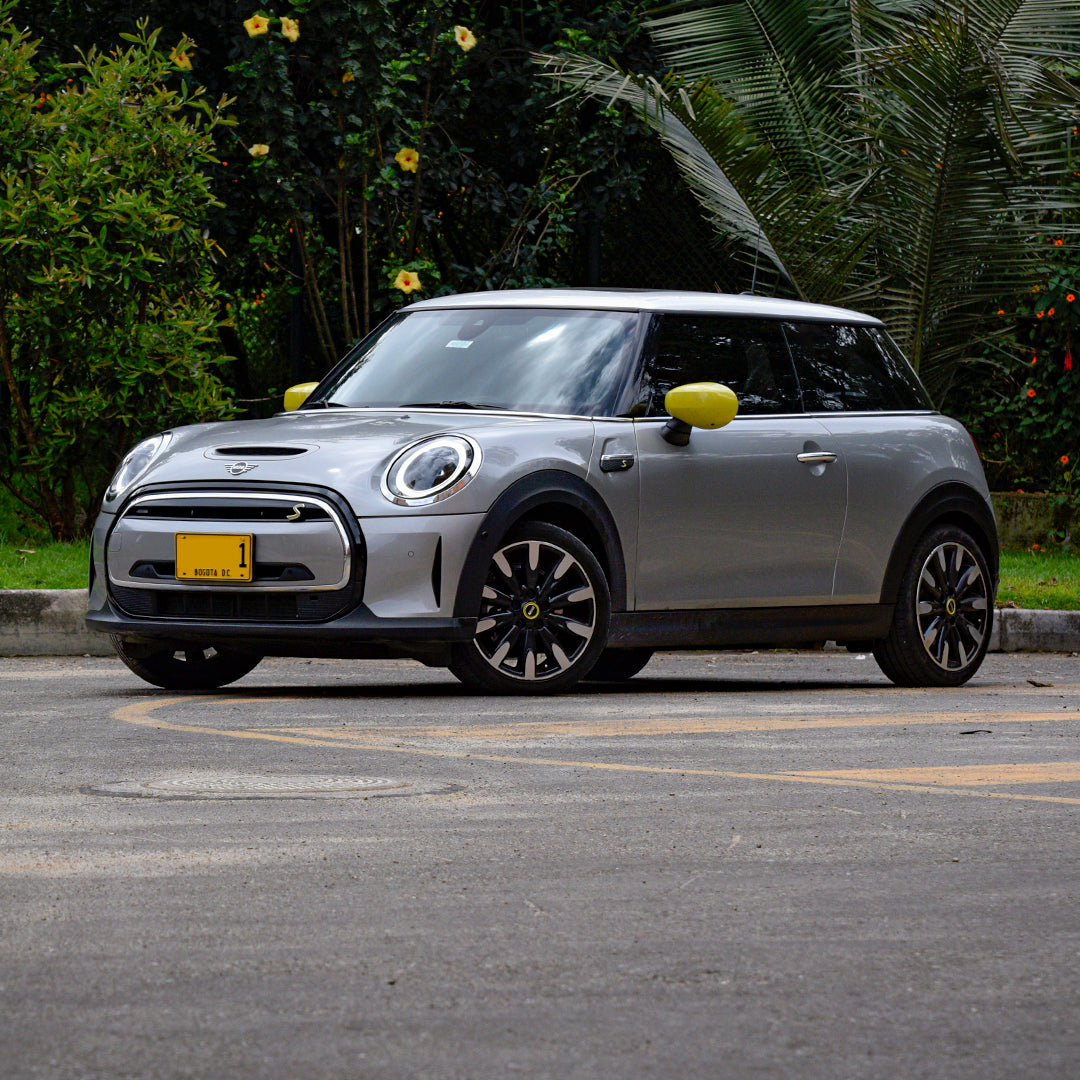 Mini Cooper SE Iconic Eléctrico 2024 (8500Km)